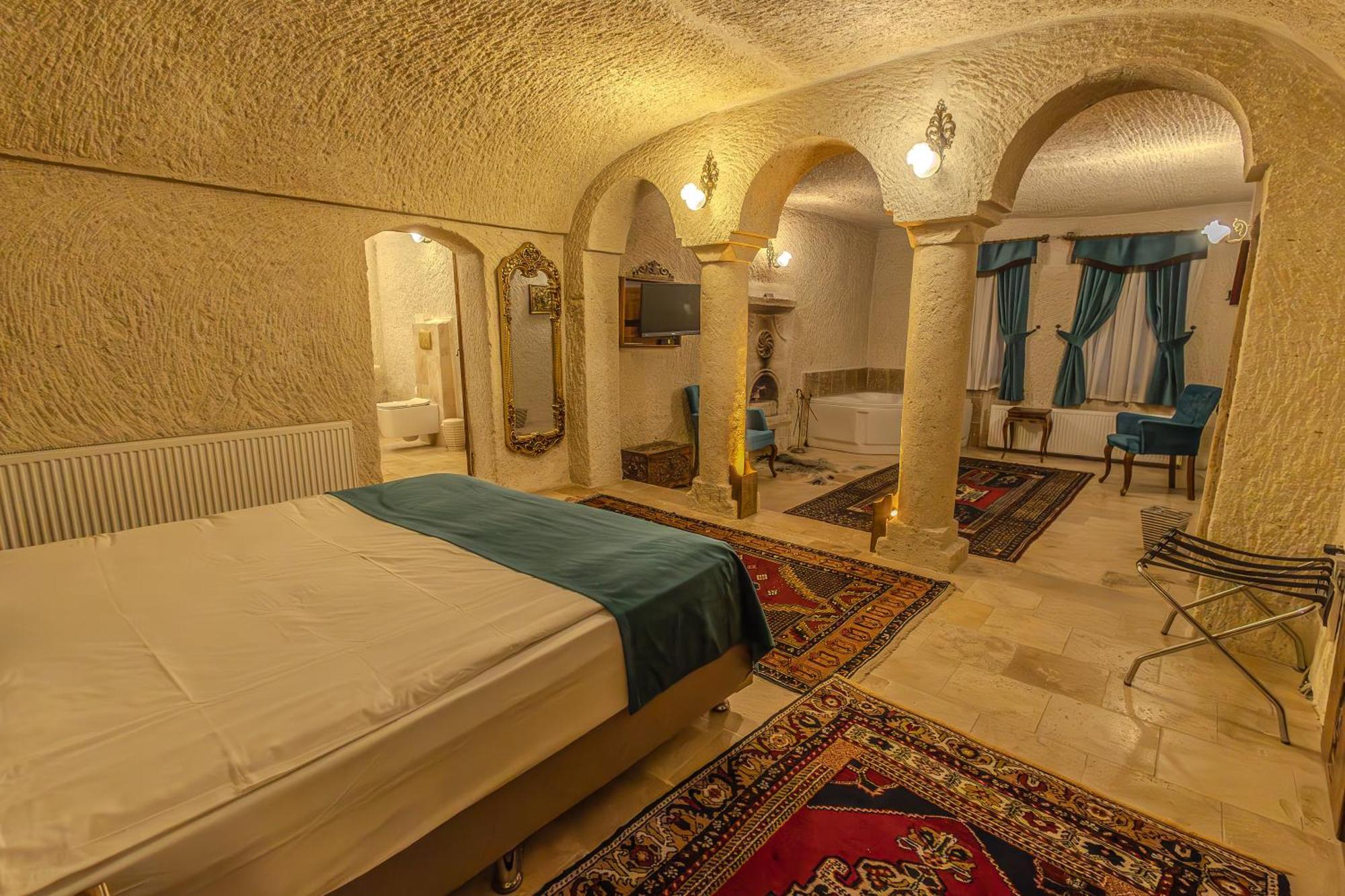 Milagre Cave Cappadocia Hotel Cavusin Exterior photo